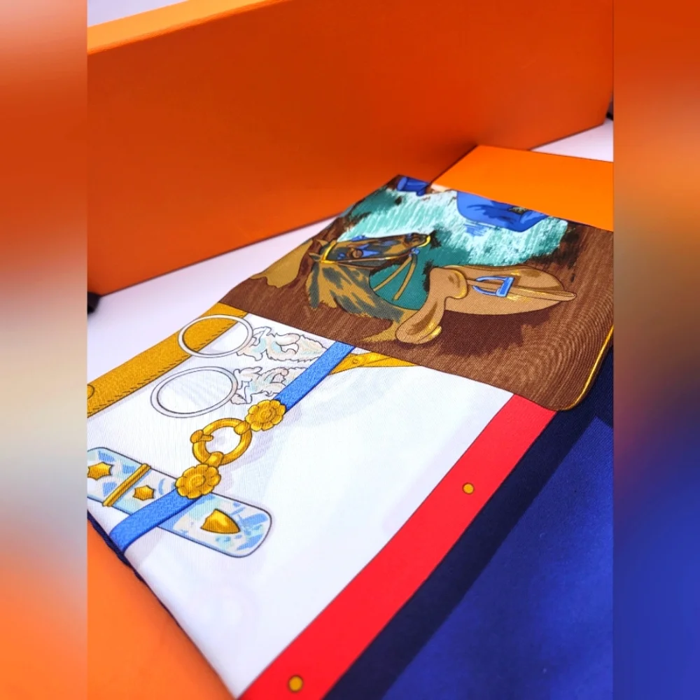 Hermes 90 Carre Scarf 100 % Silk Scarf 